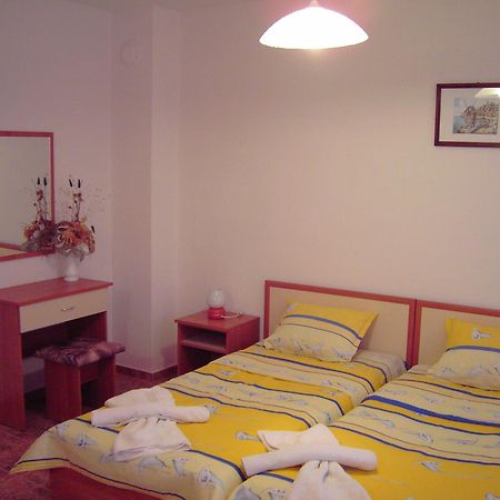 Nelly Guest House Ράβντα Εξωτερικό φωτογραφία