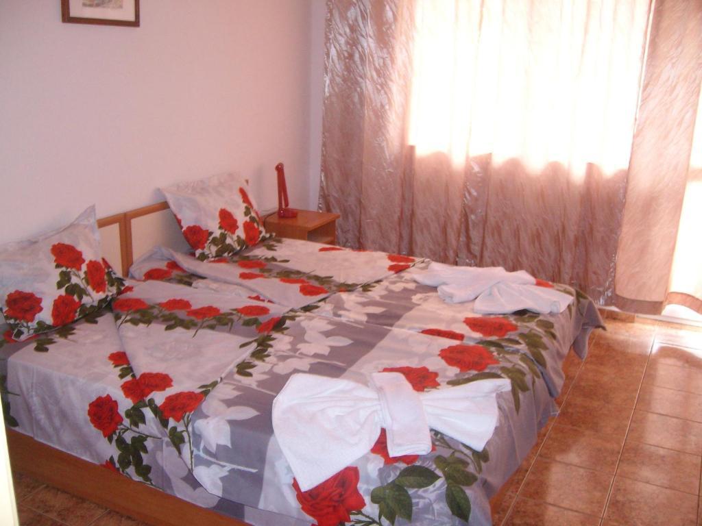 Nelly Guest House Ράβντα Δωμάτιο φωτογραφία