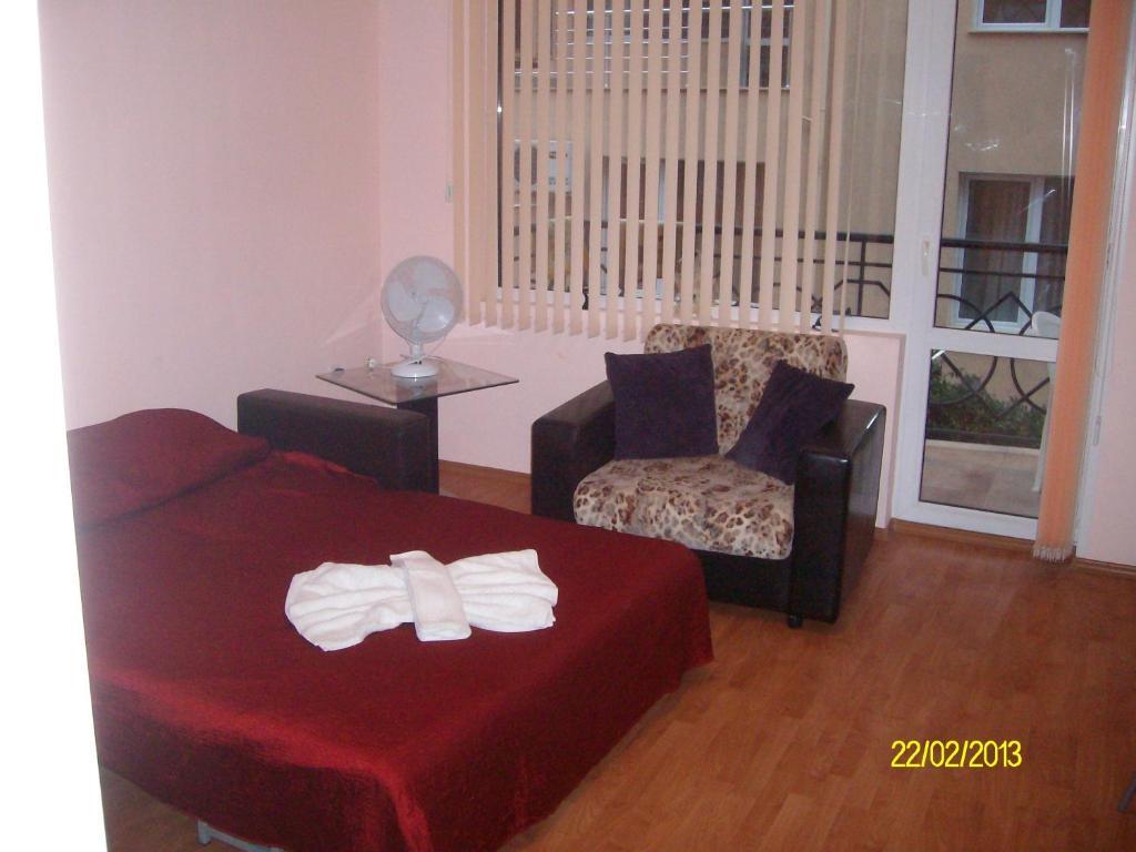 Nelly Guest House Ράβντα Δωμάτιο φωτογραφία