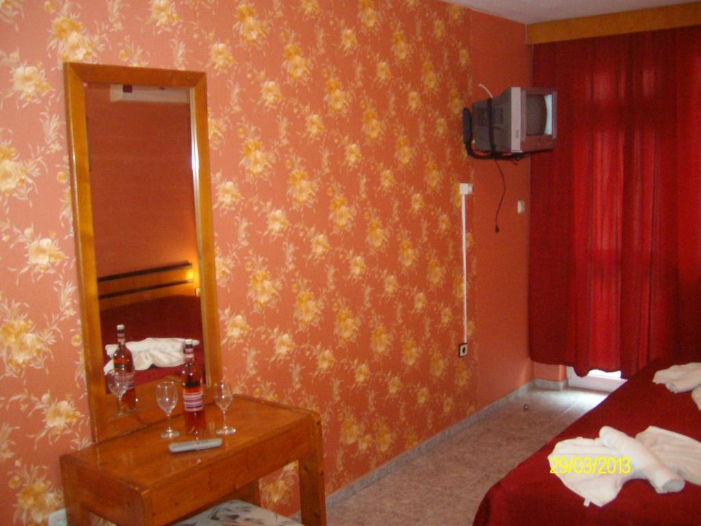 Nelly Guest House Ράβντα Δωμάτιο φωτογραφία